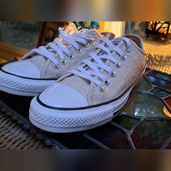 Converse Women's Glitter Cream Sneakers - Picture 2 of 7